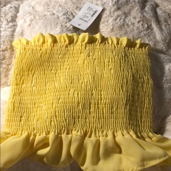 Yellow button top - Picture 2 of 4